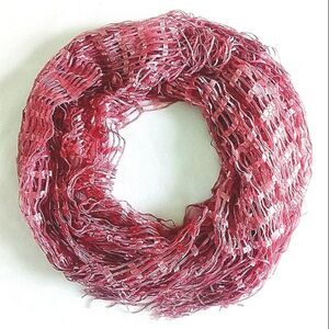 Womens NWOT Mauve Pink Rap Around Razor Cutouts Fringe Ends Scarf